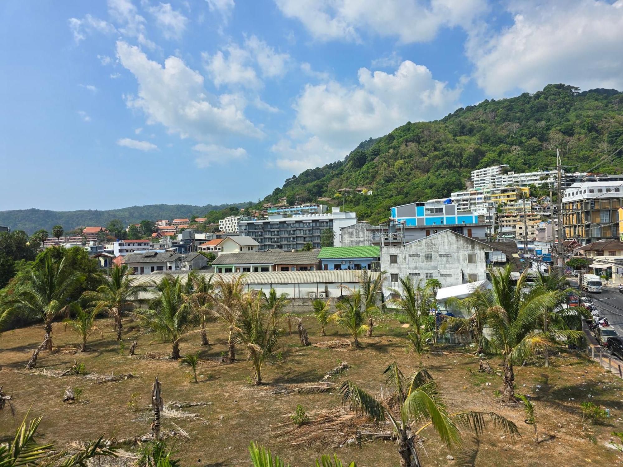 Sunset Mansion Appartamento Patong